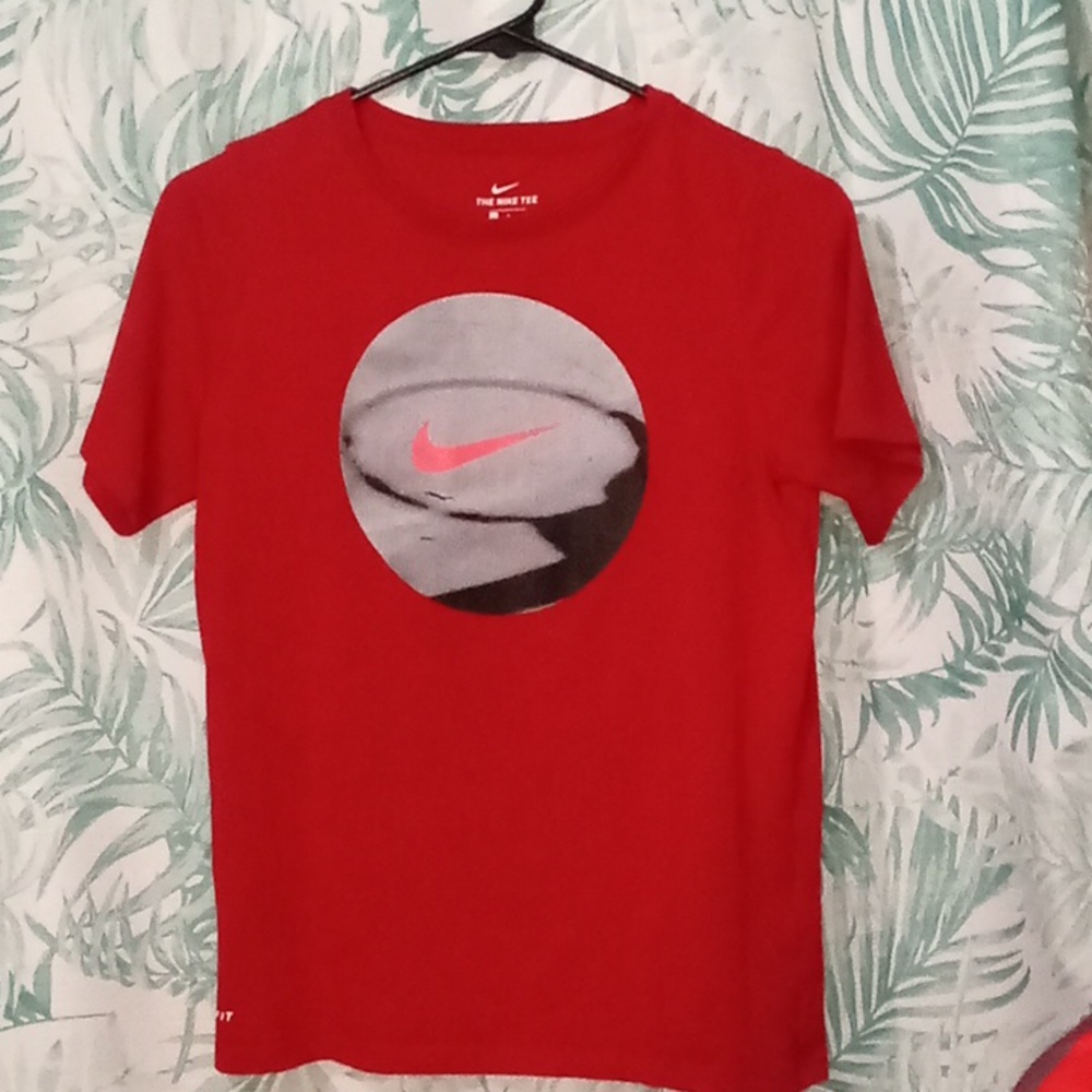 Nike kids basketball shirt
